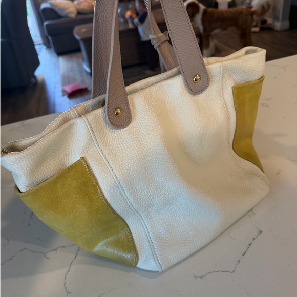 Elegant Cream and Yellow Tote Bag - Picture 5 of 8